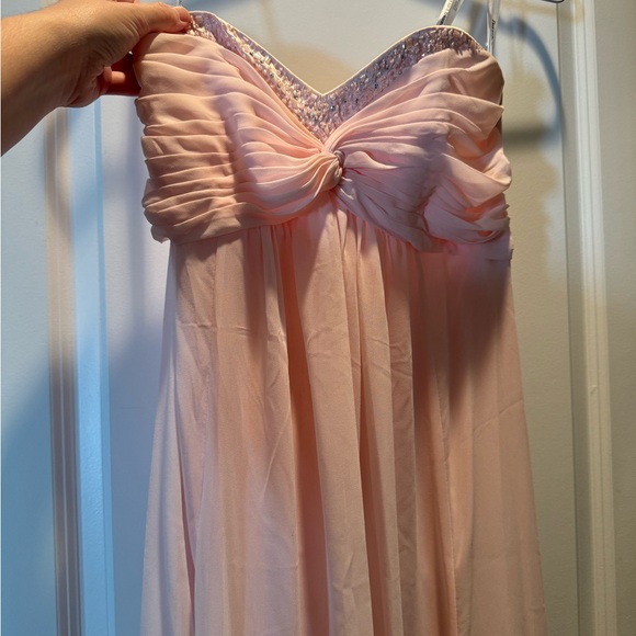 David’s bridal bridesmaid dress. Size 4- petal pink - Picture 2 of 7